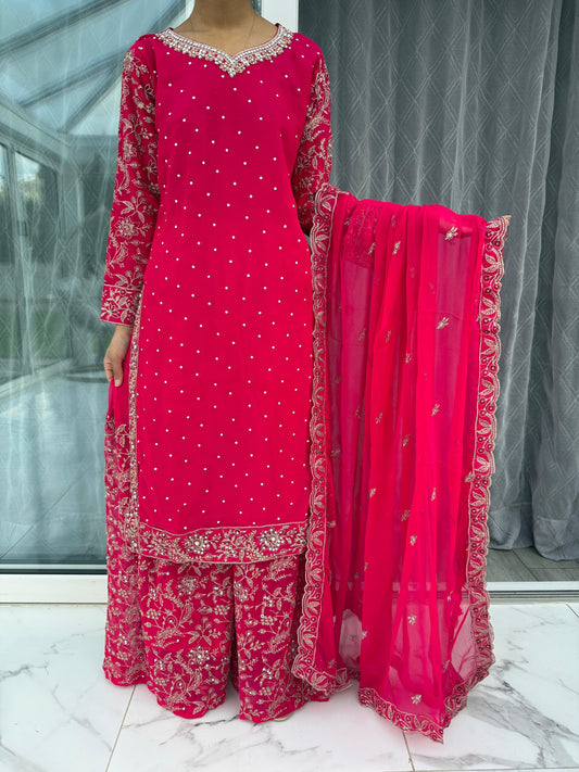 MUSKAAN - Chiffon outfit with embroidered sharara