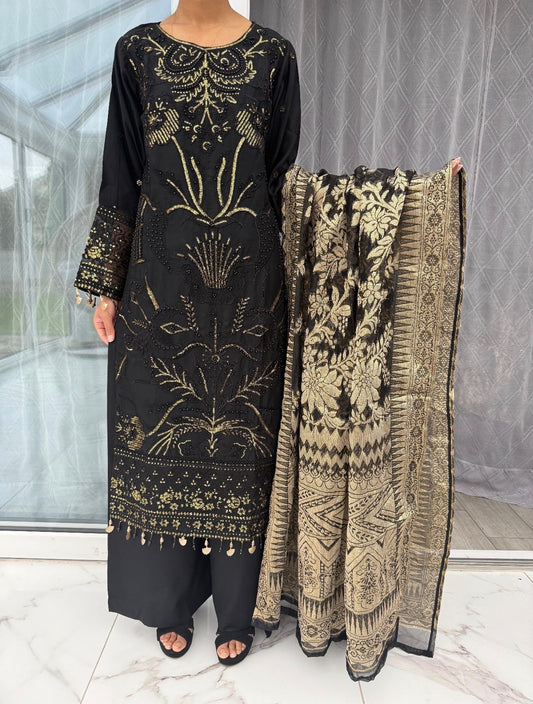 AIRA - Embroidered linen kameez with jacquard dupatta