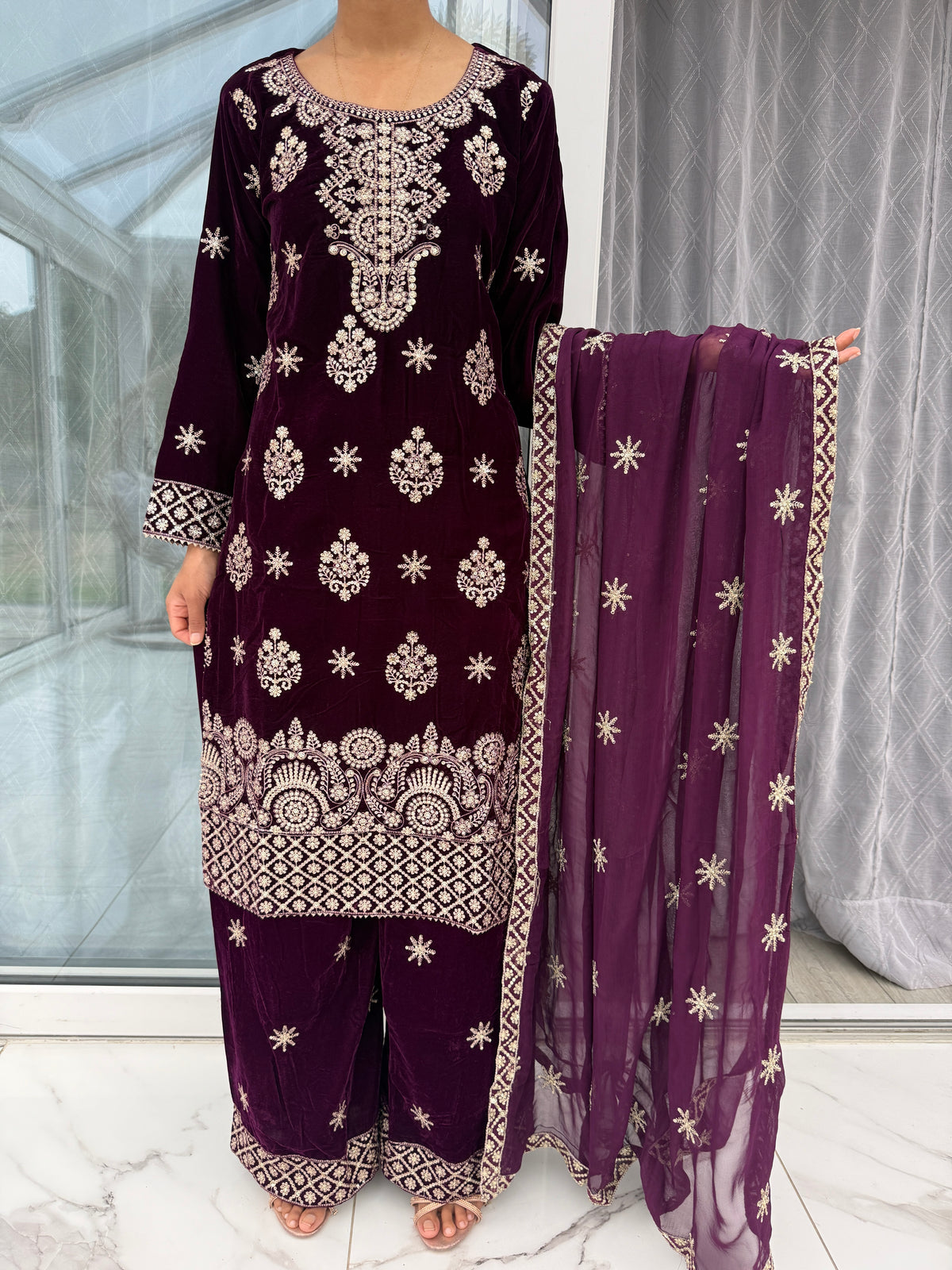 RIMSHA - Embroidered velvet collection with plazo and chiffon Dupatta