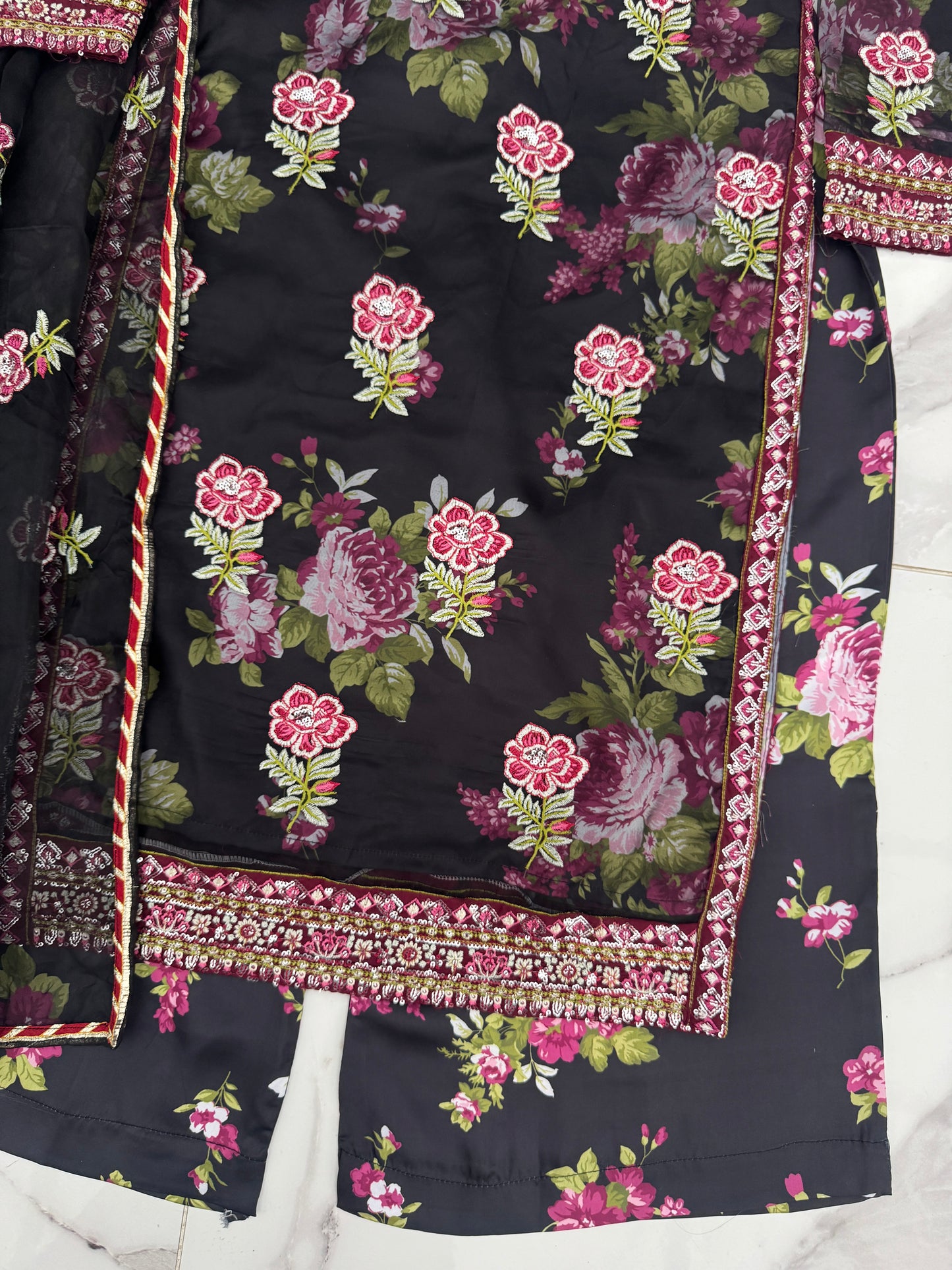 MINAHIL - Embroidered organza/silk printed kameez with plazo Black