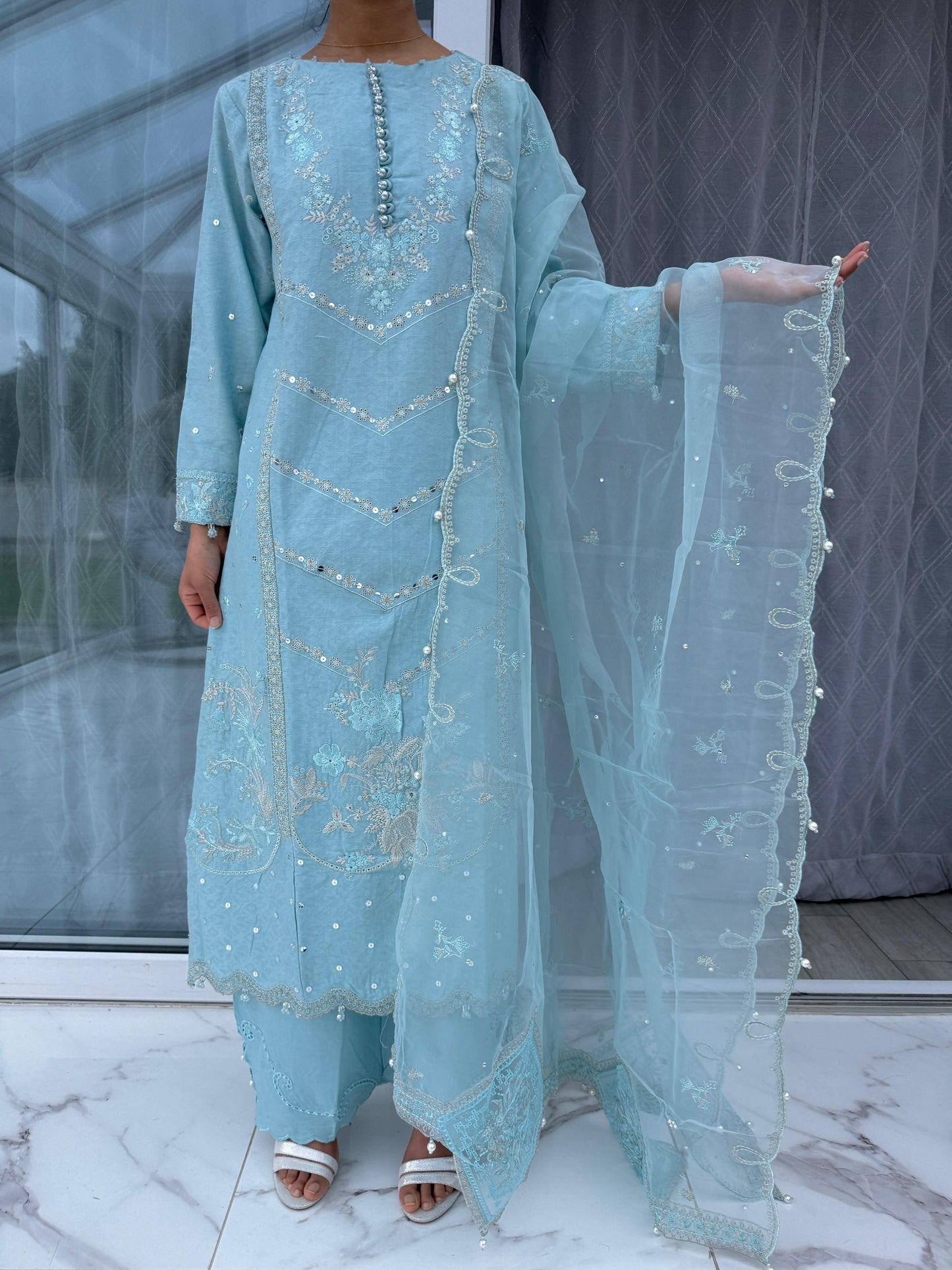 HANIA AMIR EXCLUSIVE JACQUARD EID COLLECTION