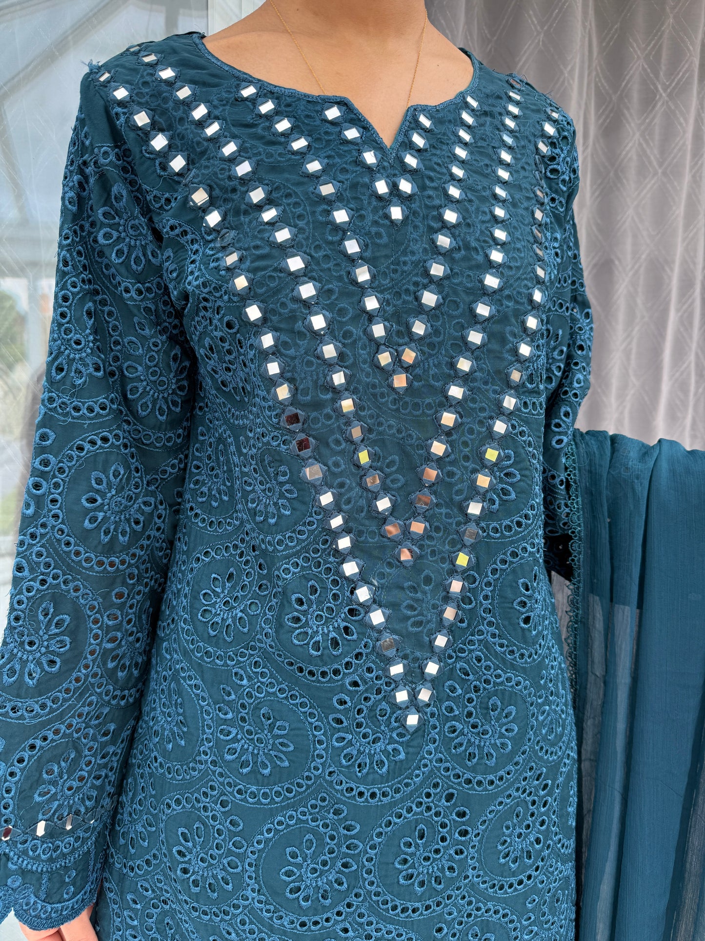 FAYZA - EMBROIDERED LINEN CHIKAN KARI KAMEEZ WITH PLAZO