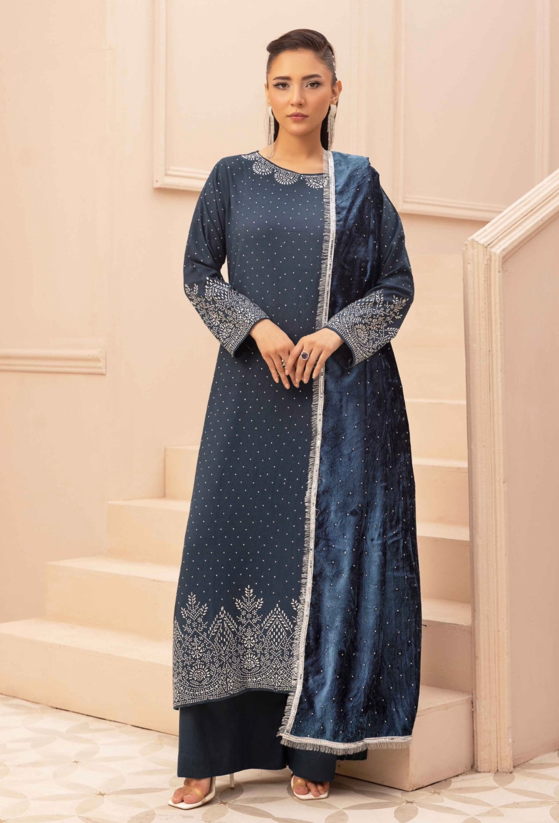 CRYSTALS SIMRANS - Luxury DHANAK outfit with diamanté and velvet shawl