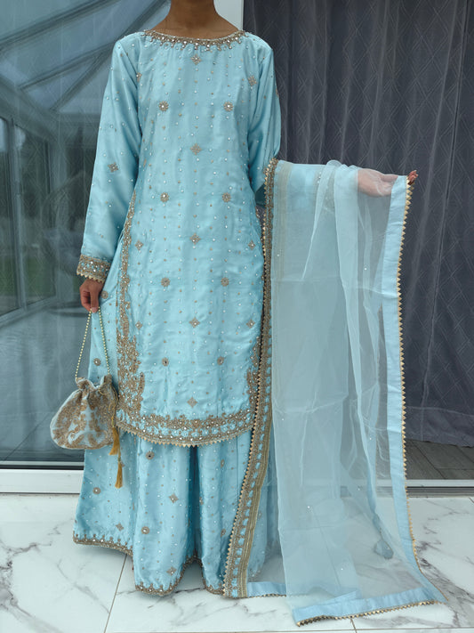 KIARA - Embroidered silk kameez with sharara