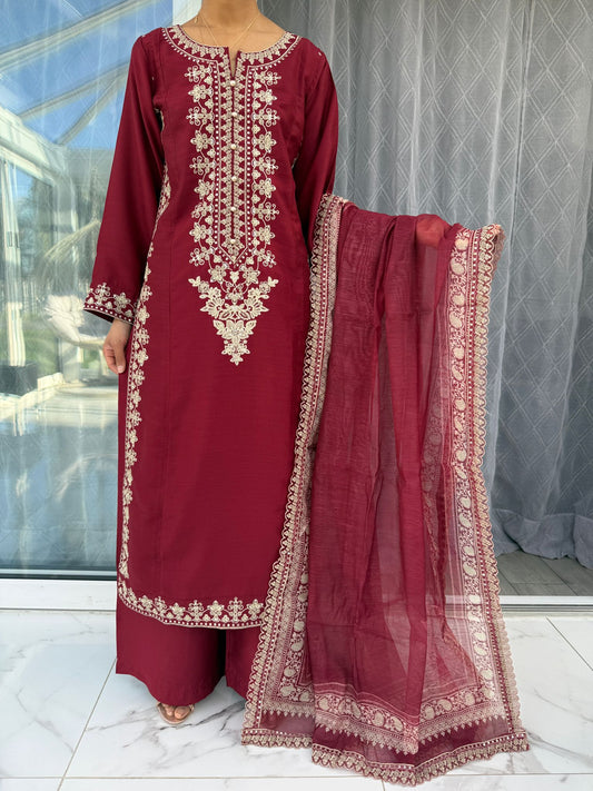 HIBA - Embroidered viscose outfit with plazo