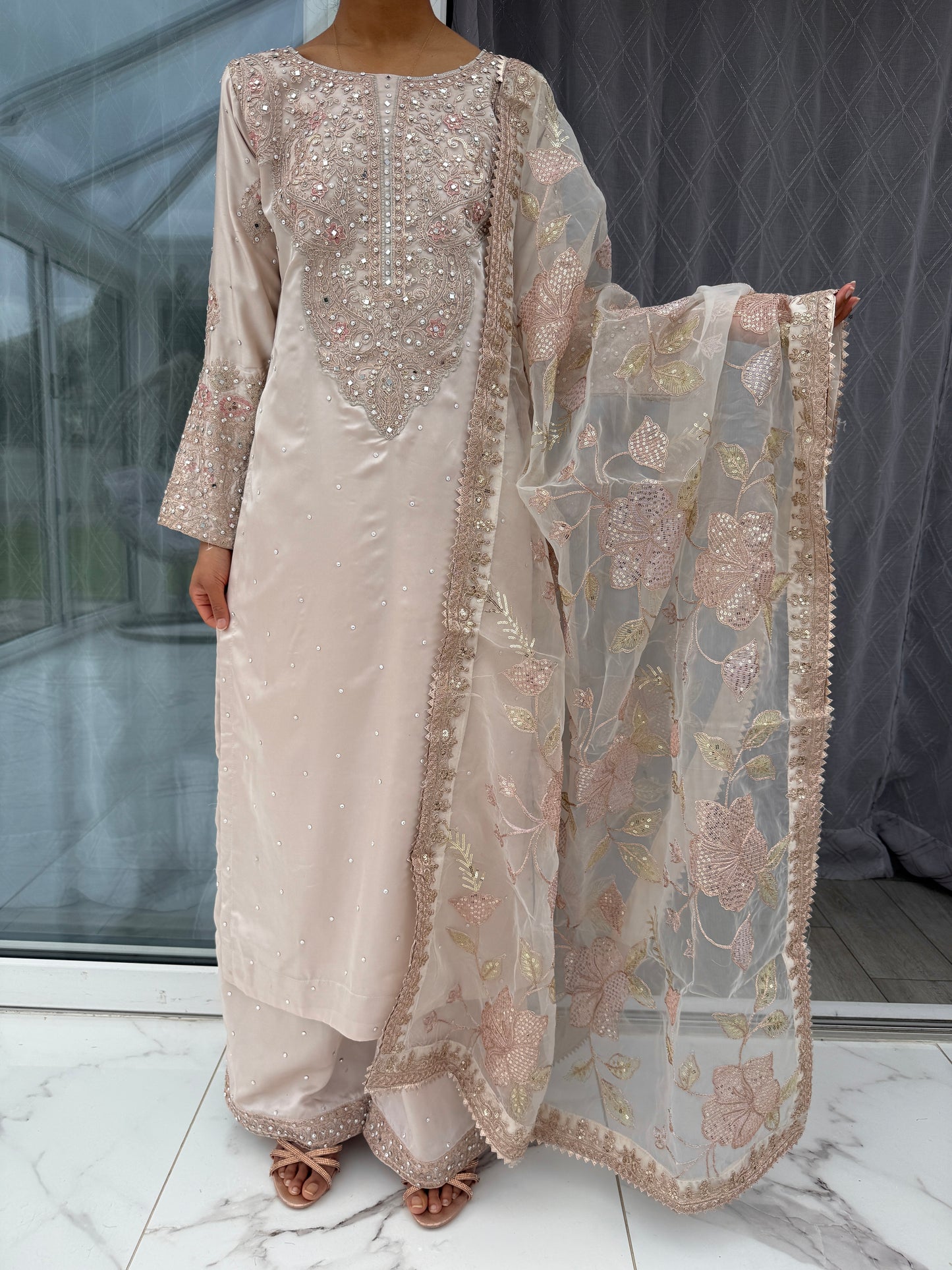 KAINAT - Embroidered silk kameez with plazo