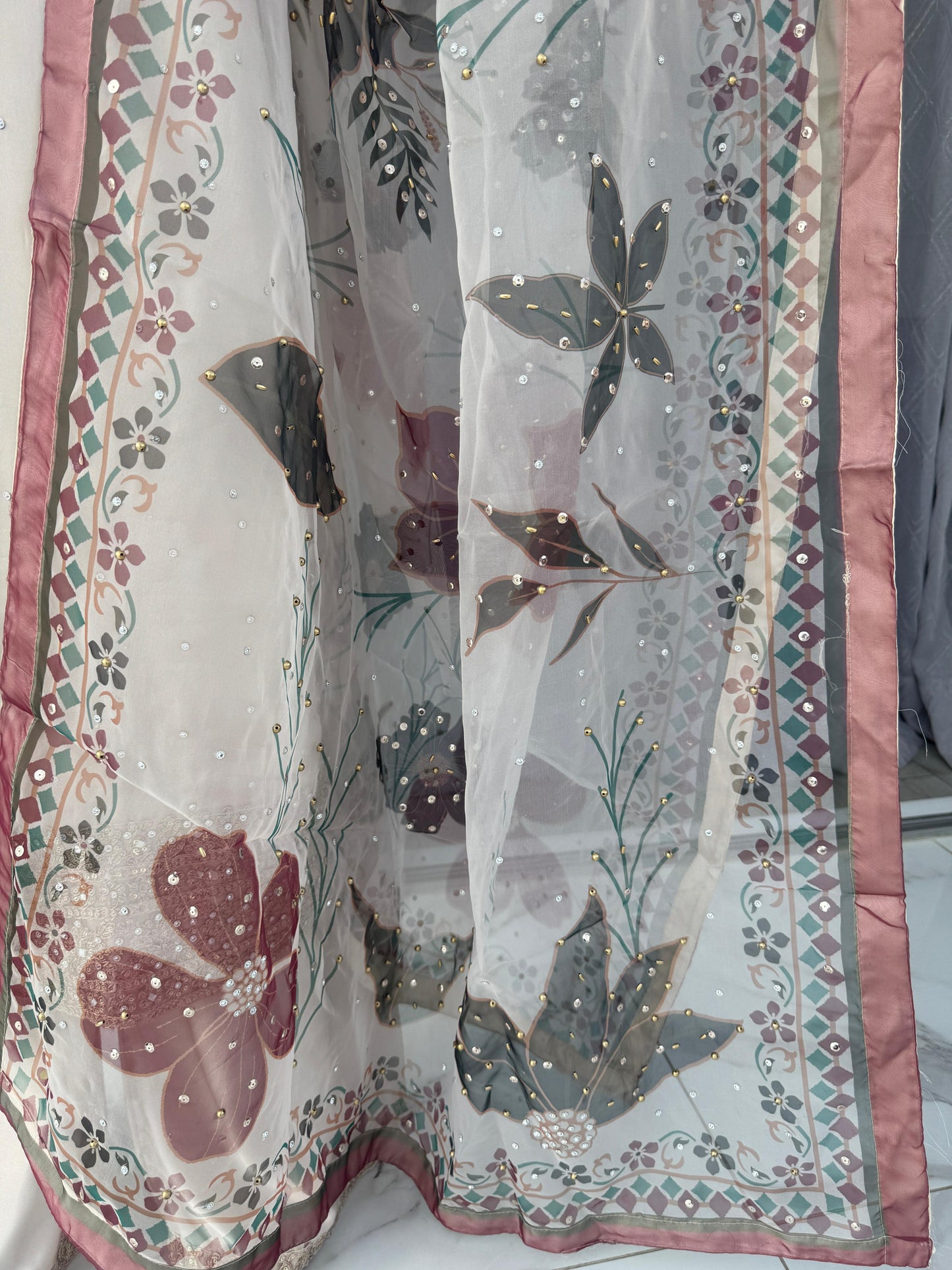 RUMANA - Embroidered silk kameez with hand painted dupatta