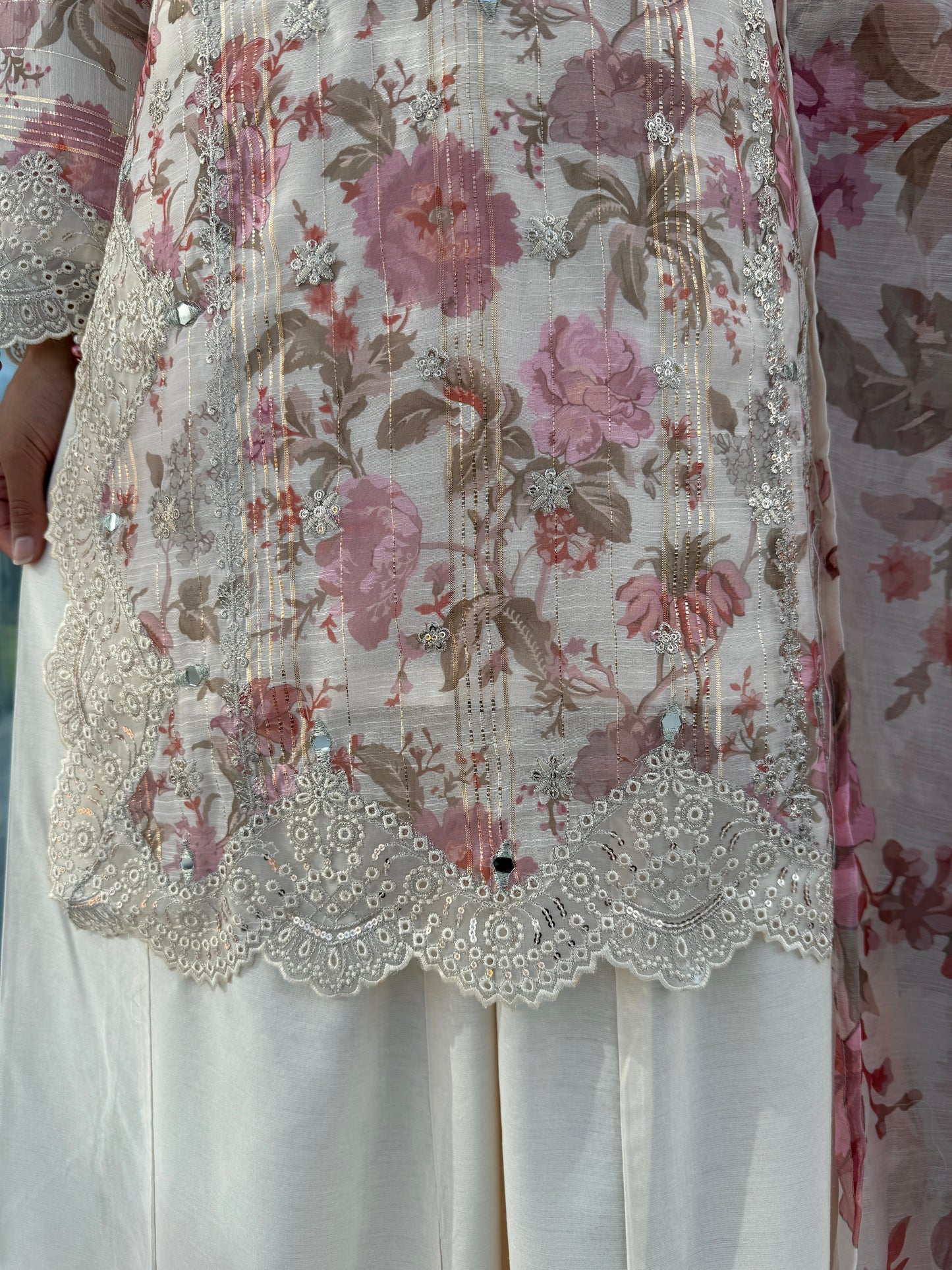 GULNAZ SHARARA - Embroidered floral printed Monar kameez with Kali sharara pink