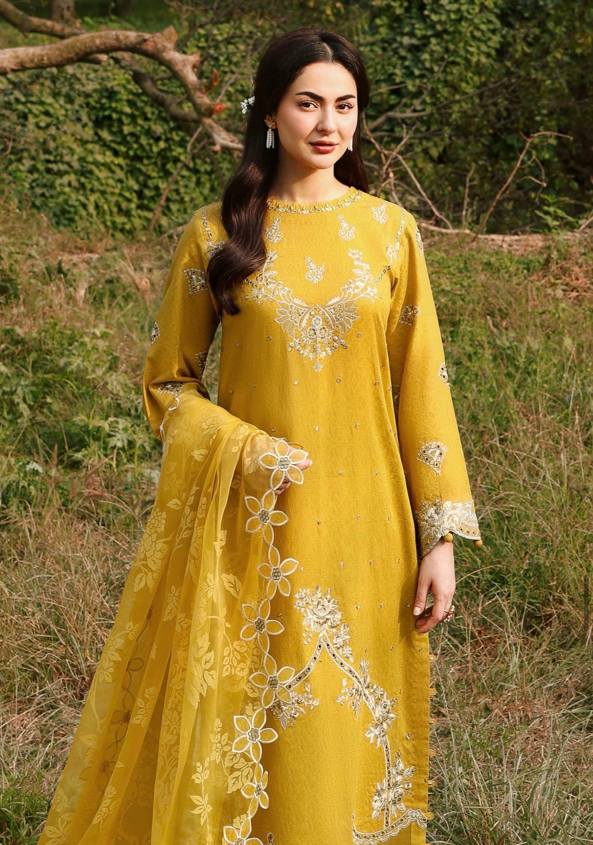 HANIA AMIR EXCLUSIVE JACQUARD EID COLLECTION