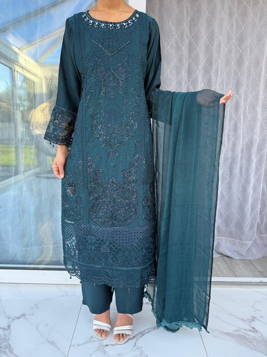 ARWA TEAL - Embroidered viscose kameez with sequins