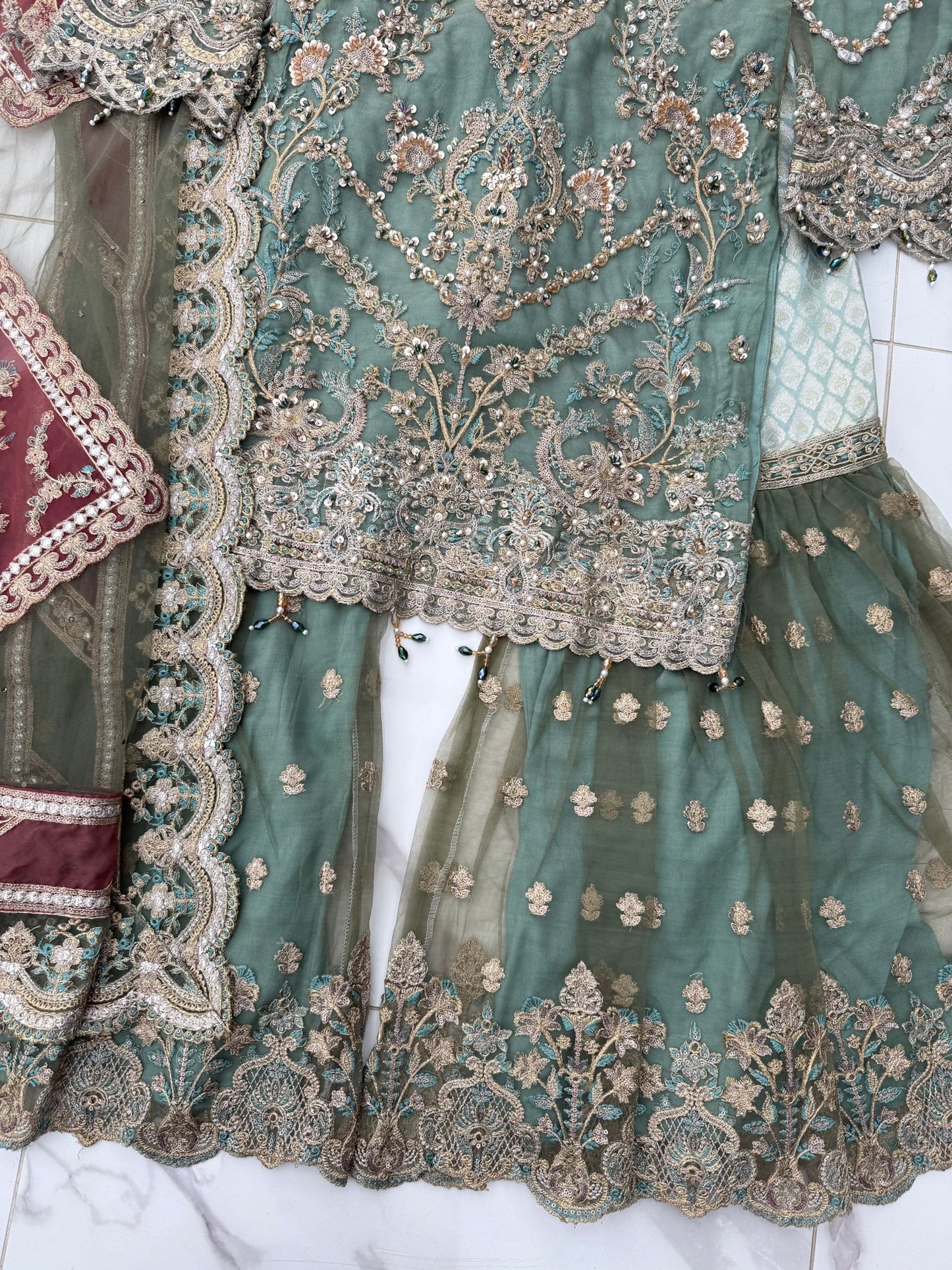 NAAIRA - Embroidered Imrozia net kameez with gharara