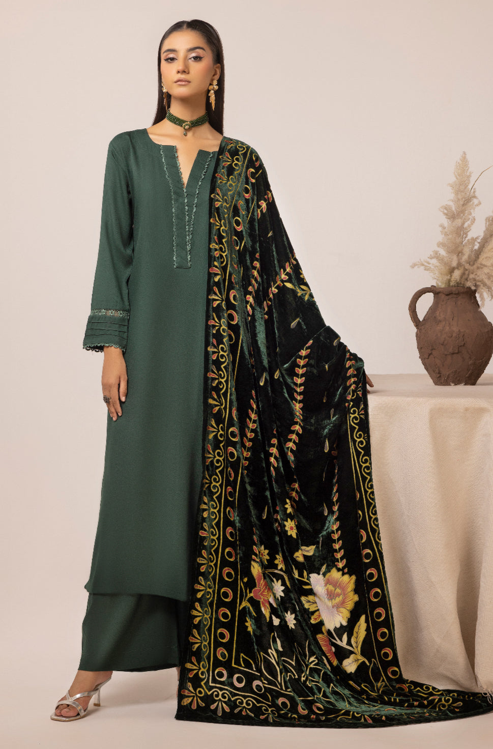 ZOYA GREEN - DHANAK WITH PLACHI SHAWL