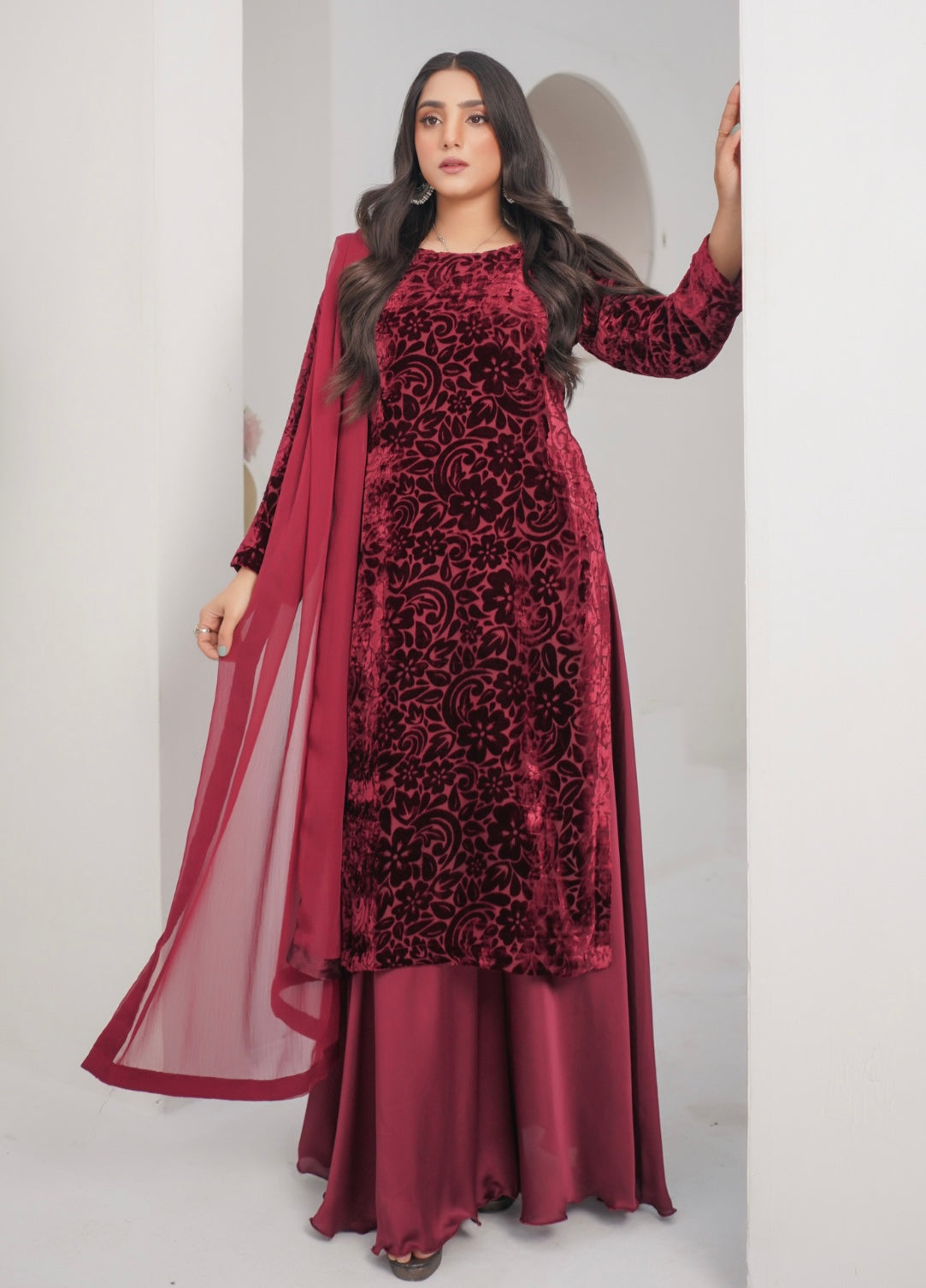 ROMAISA- Luxury plachi kameez with silk sharara