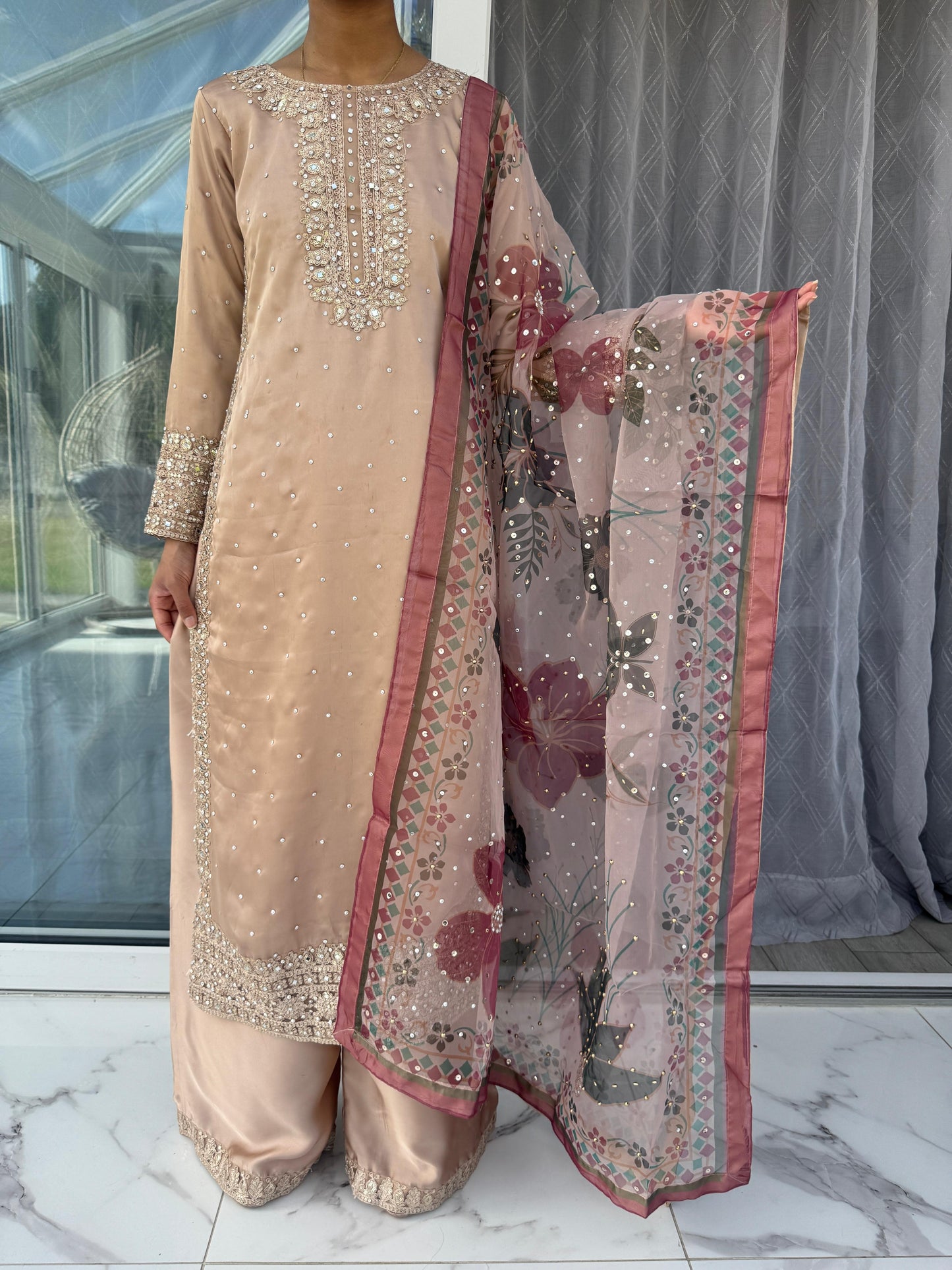 RUMANA - Embroidered silk kameez with hand painted dupatta