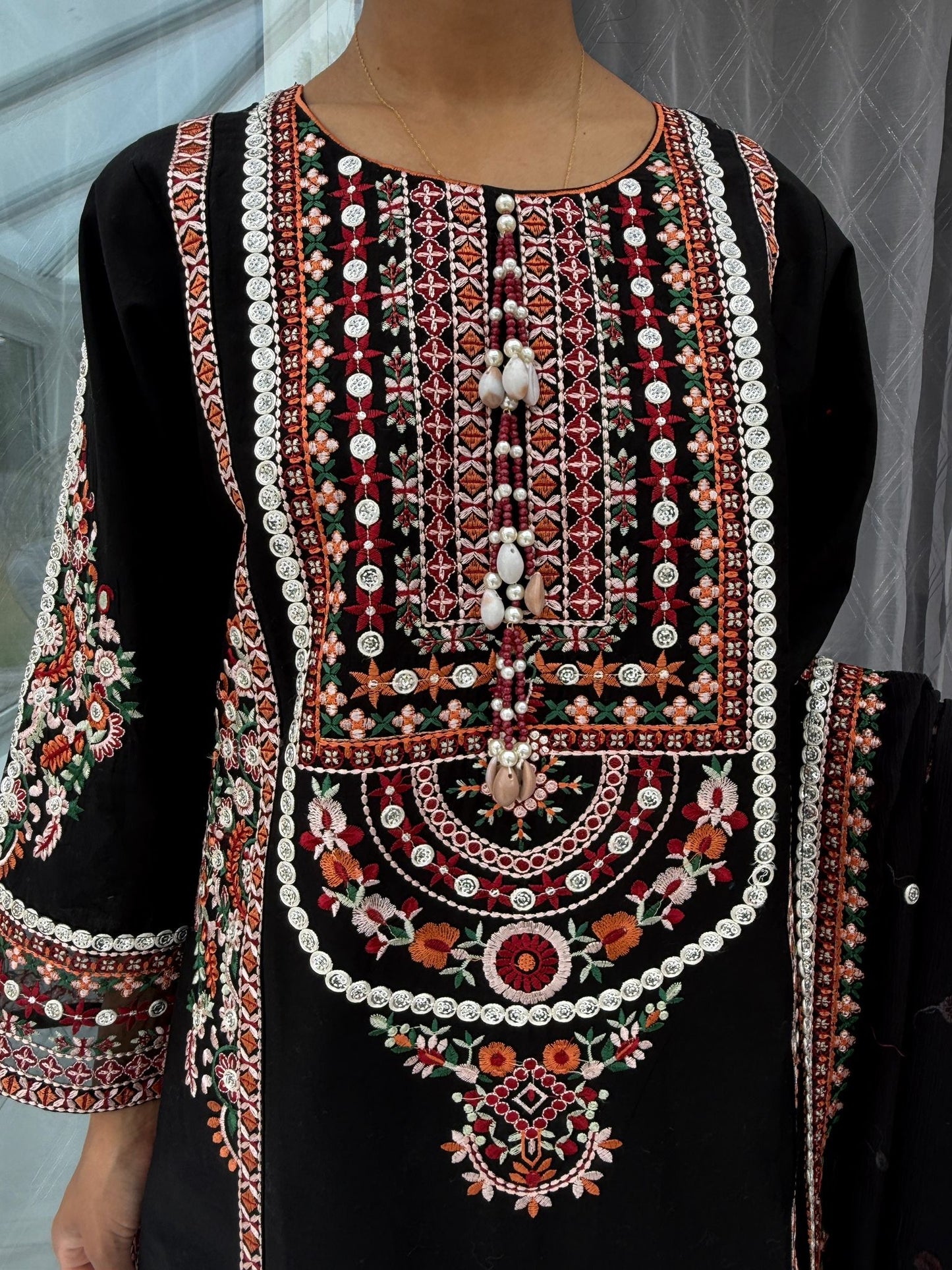 RANG JA - Embroidered cotton kameez with shalwar