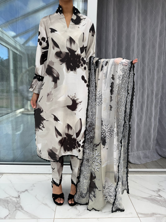 OMBRÉ SILK KHADDER WITH CHIFFON DIGITAL DUPATTA SIMRANS