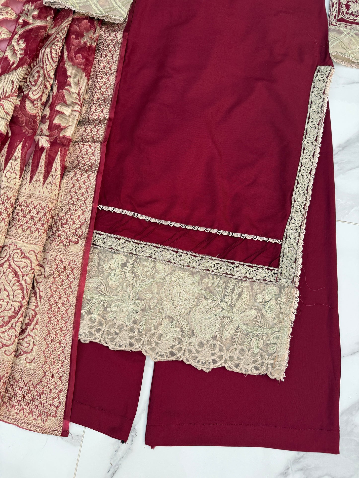 SIMRANS CHARISMA COLLECTION - MAROON