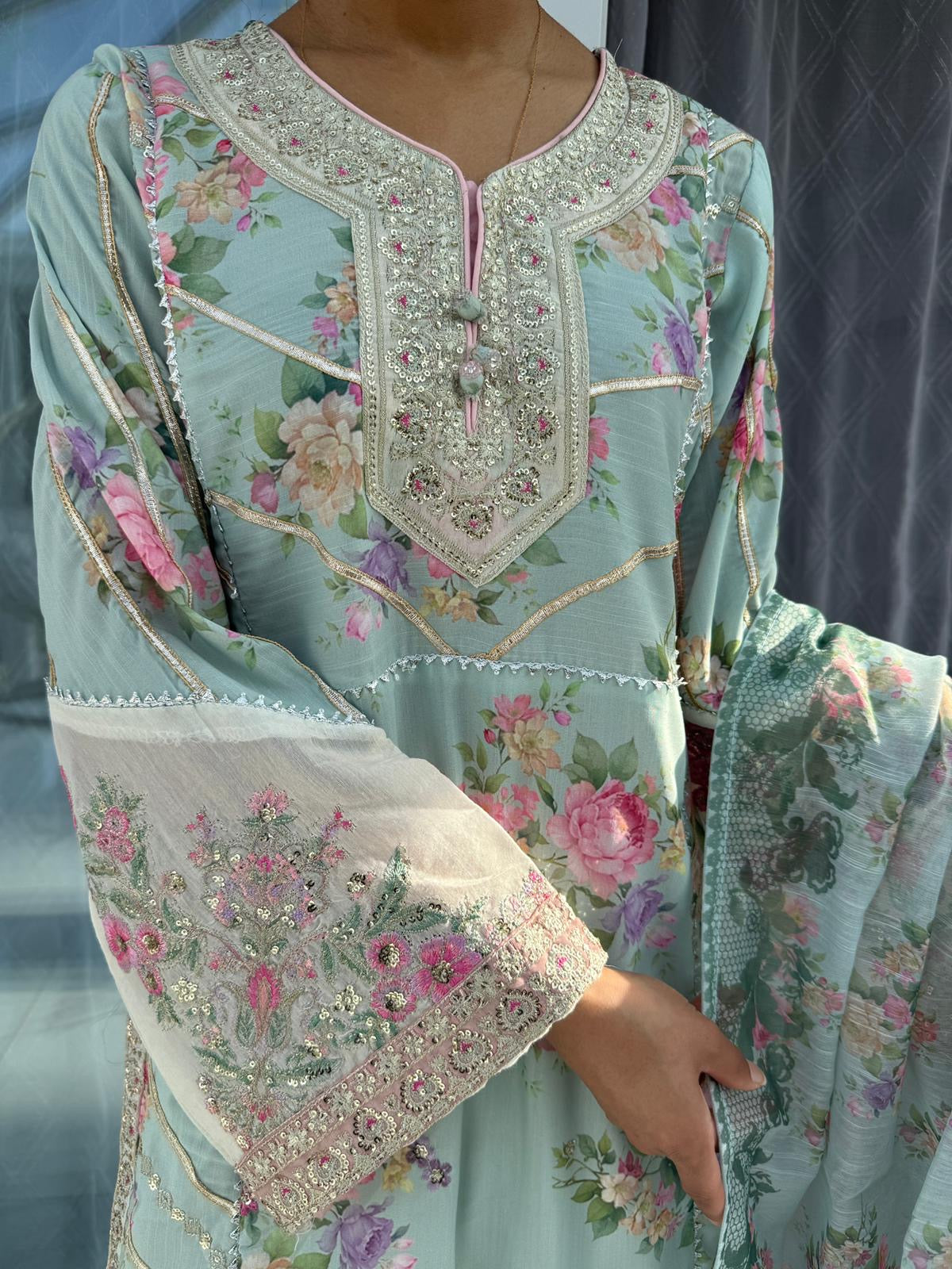 GULNOOR - Embroidered floral viscose kameez with embroidered farshi shalwar