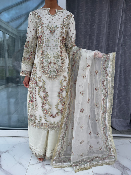 KHAYAAL - Embroidered organza kameez with plazo