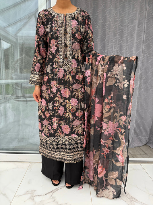 ANDAAZ SIMRANS PLAZO