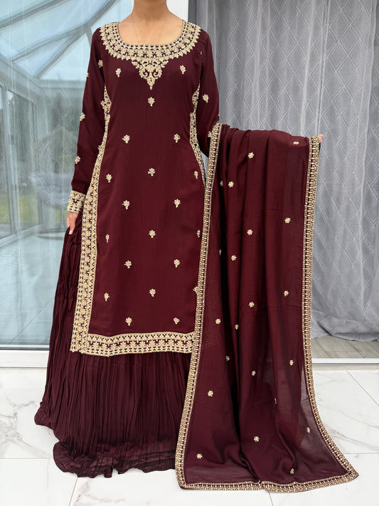 YALINA BROWN - Embroidered kameez with diamanté stonework & lengha