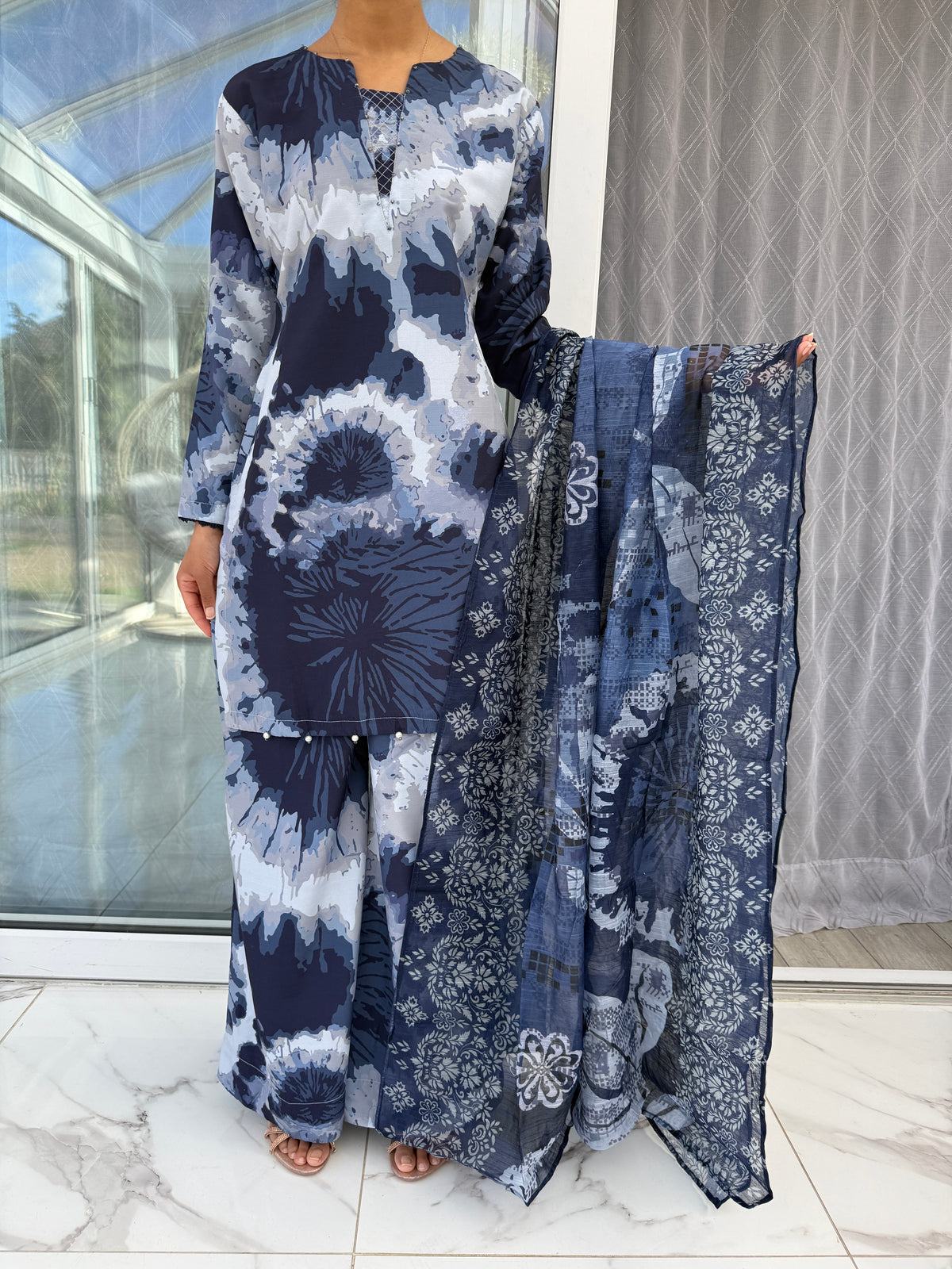 OMBRÉ SILK KHADDER WITH CHIFFON DIGITAL DUPATTA SIMRANS
