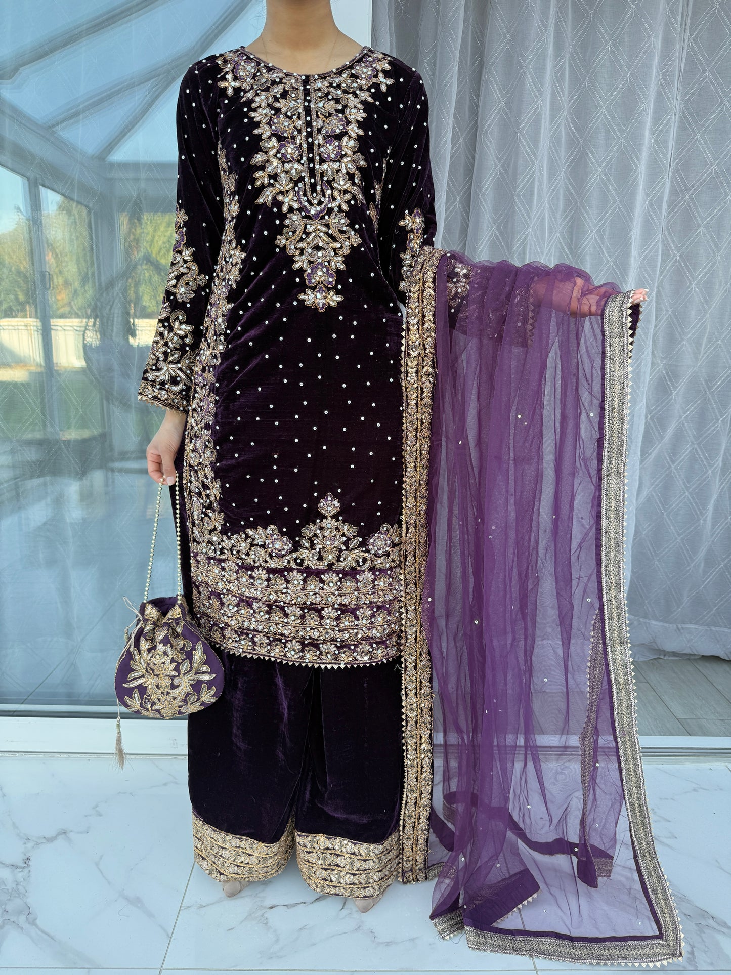 JANAAN VELVET - Embroidered velvet readymade party outfit