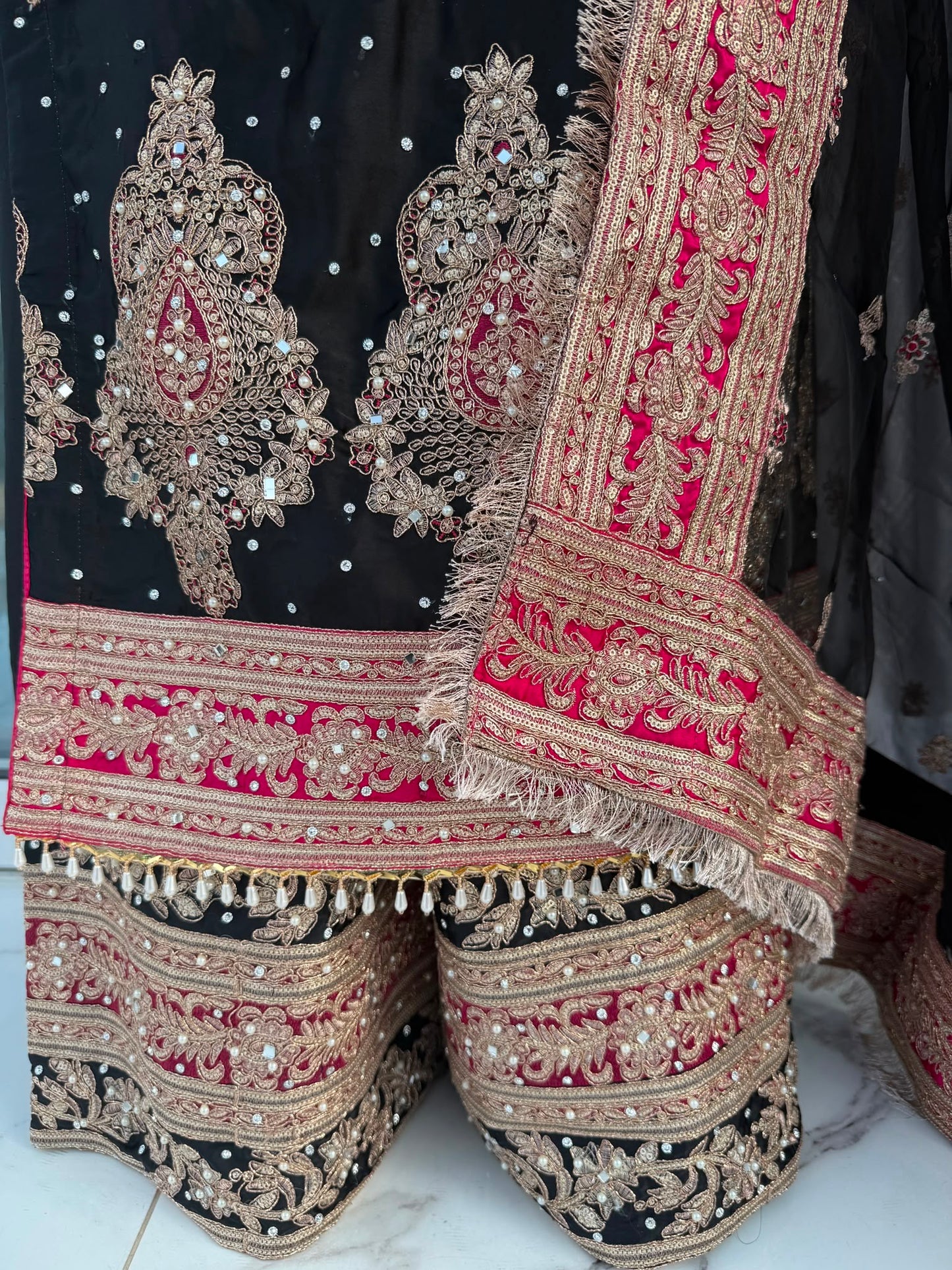 HEERIYE - Luxury embroidered silk kameez with plazo