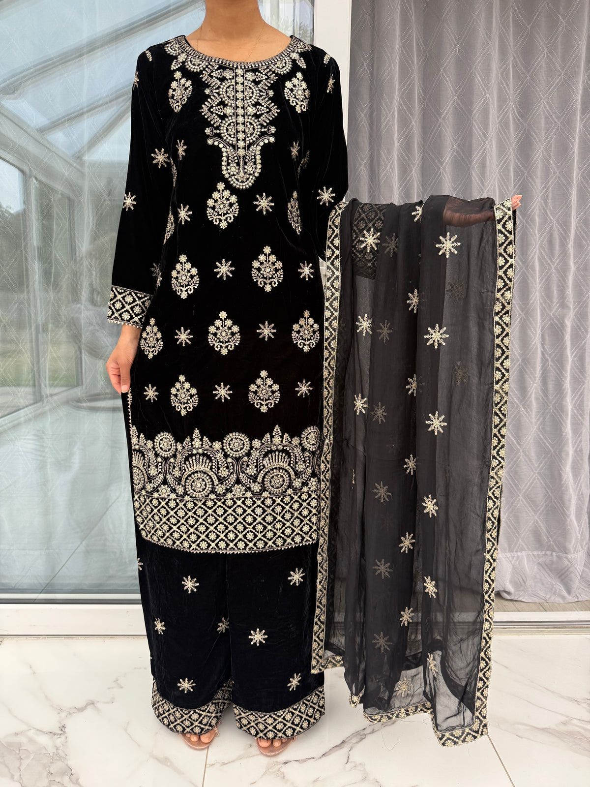 RIMSHA BLACK - Embroidered velvet collection with plazo and chiffon Dupatta