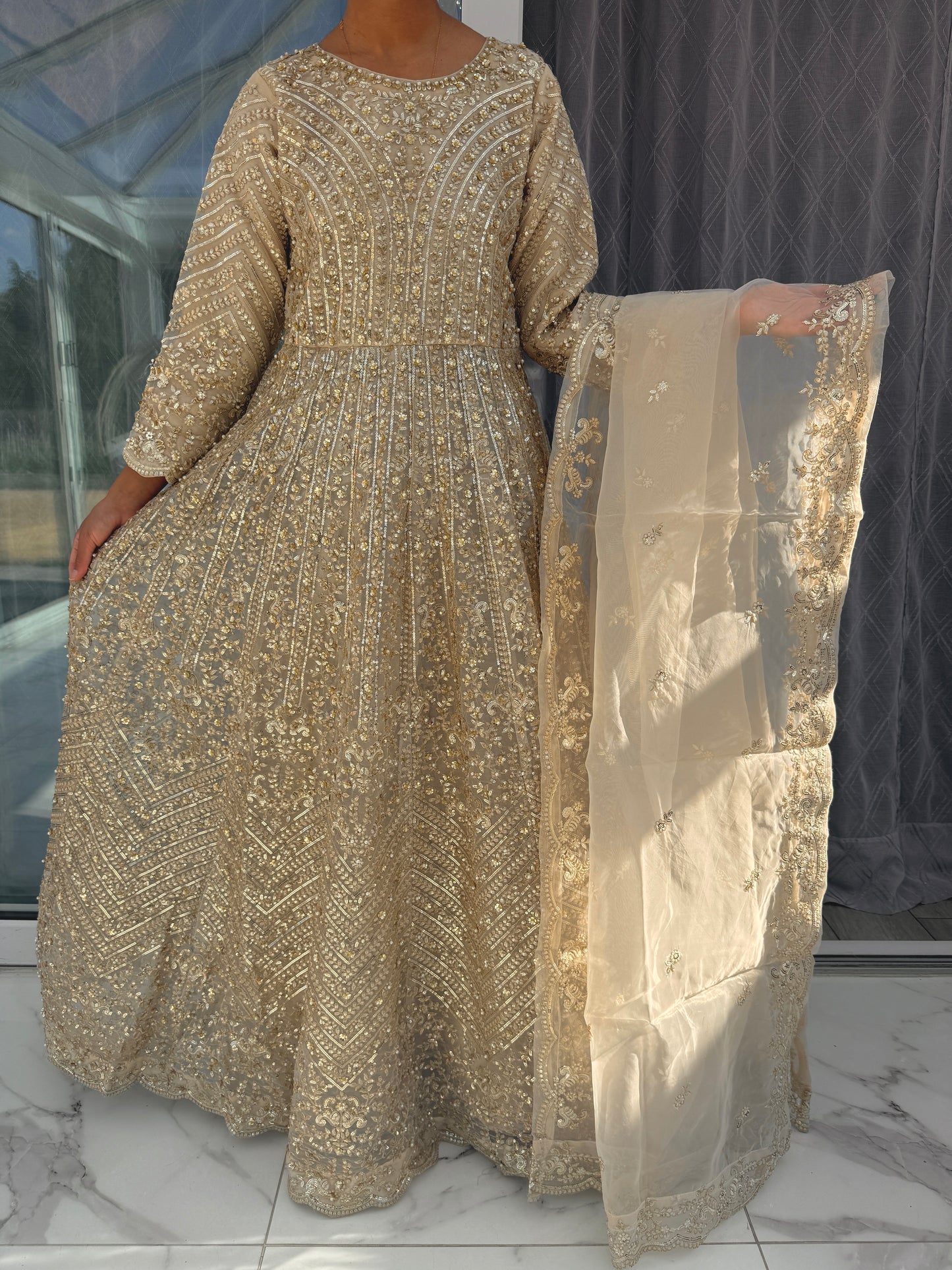 ALAYNA - Embroidered party maxi dress