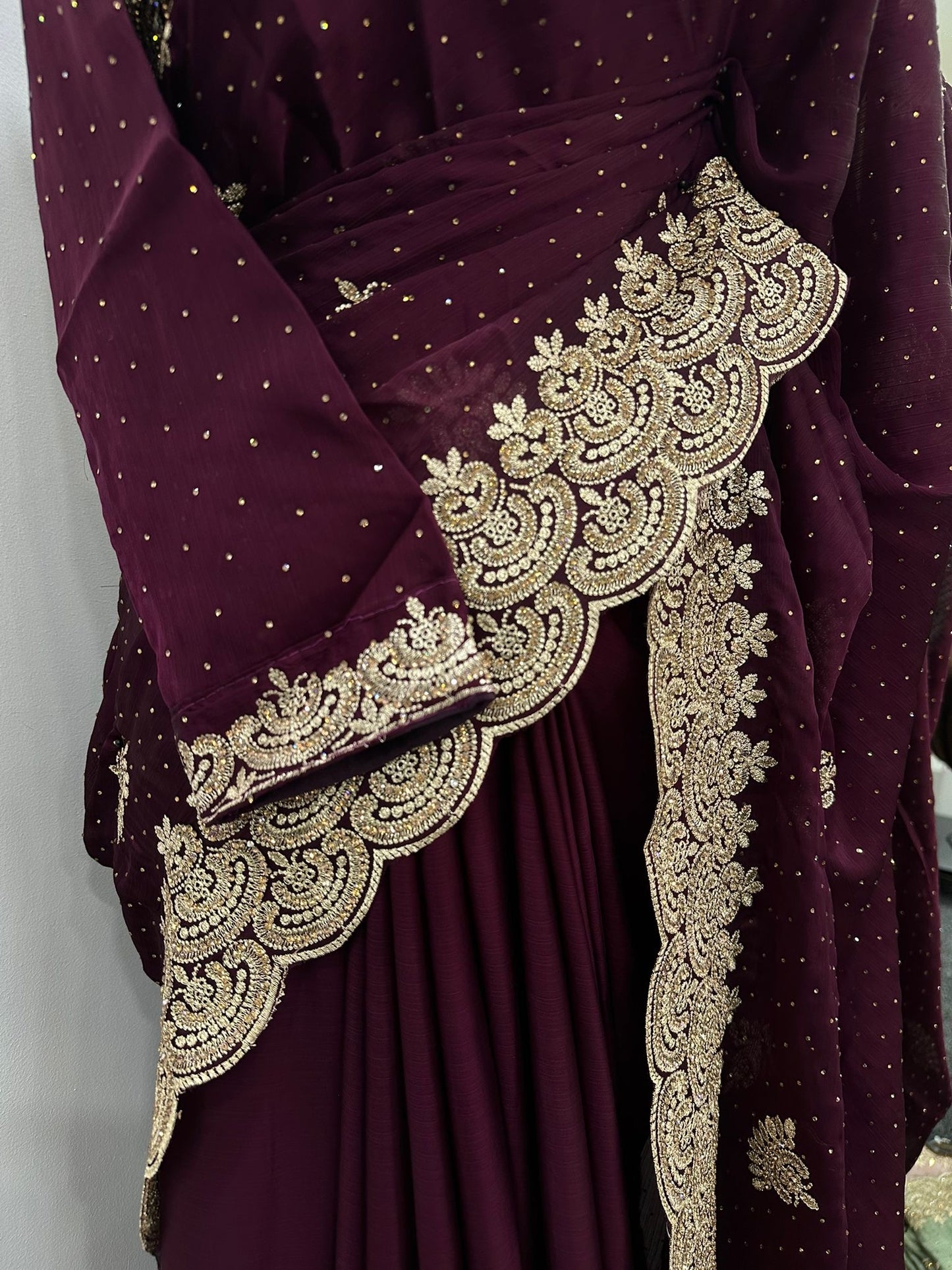 HOORAIN - Stonework Saree
