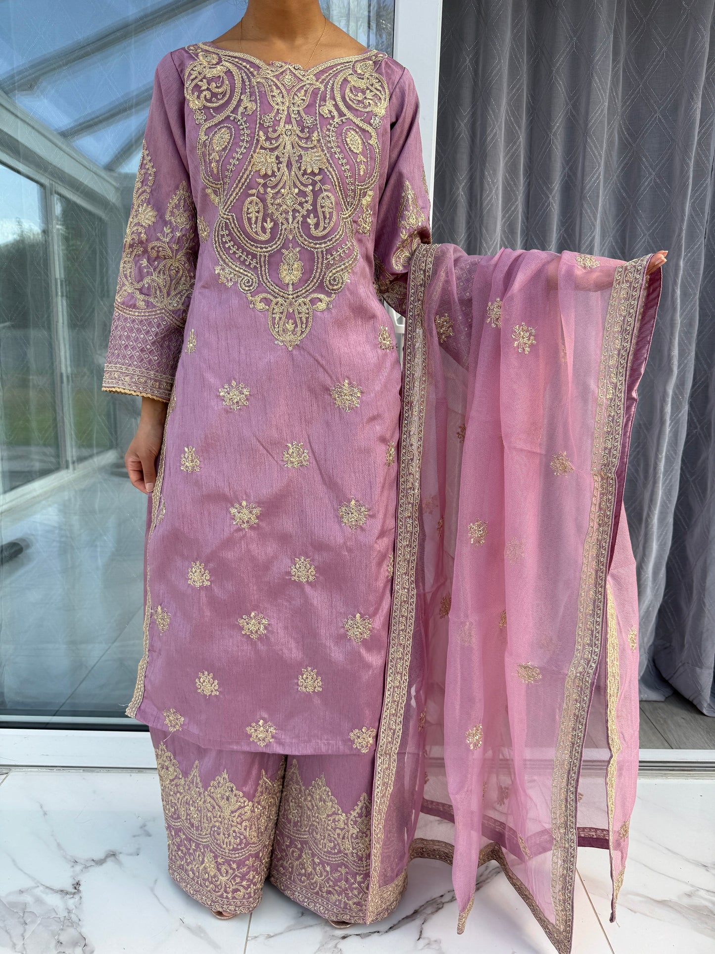 MUSKAAN - Zari embroidered raw silk kameez with plazo