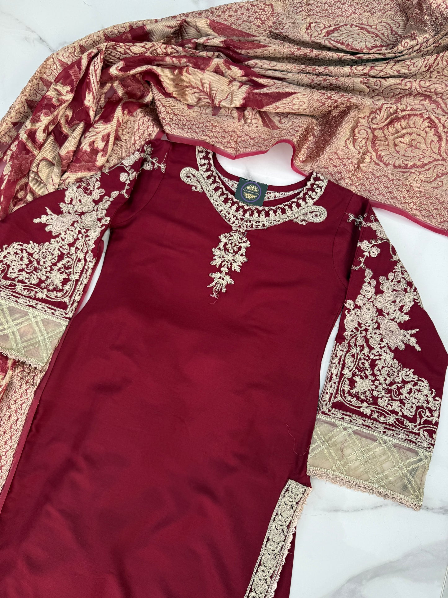 SIMRANS CHARISMA COLLECTION - MAROON