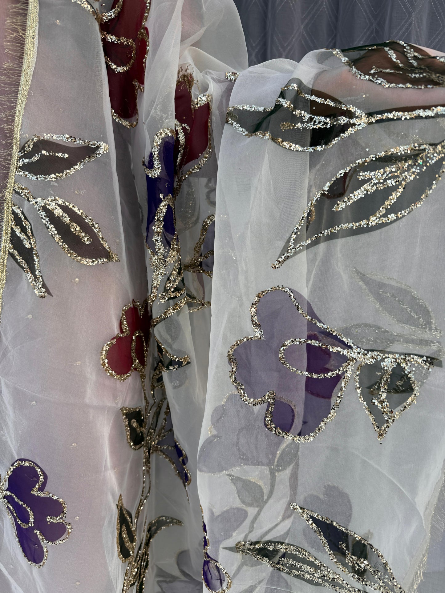 SUHANA - Organza and silk outfit with hand painted dupatta