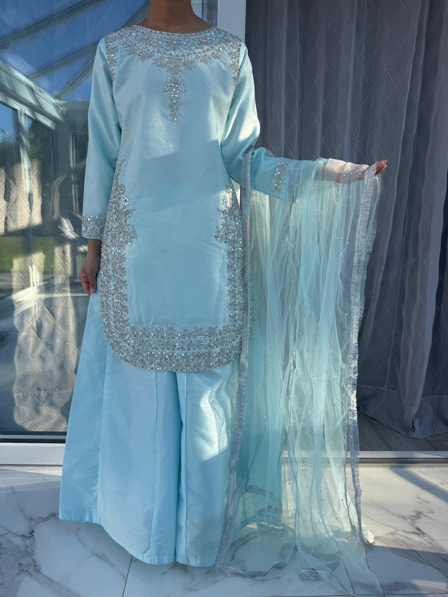 AVEEN - Embroidered raw silk kameez with Kali Sharara