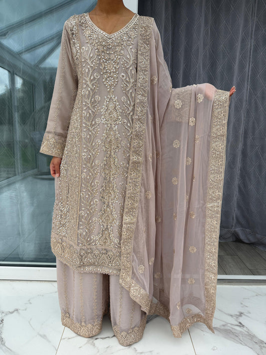 AZEENA - Embroidered chiffon outfit with plazo