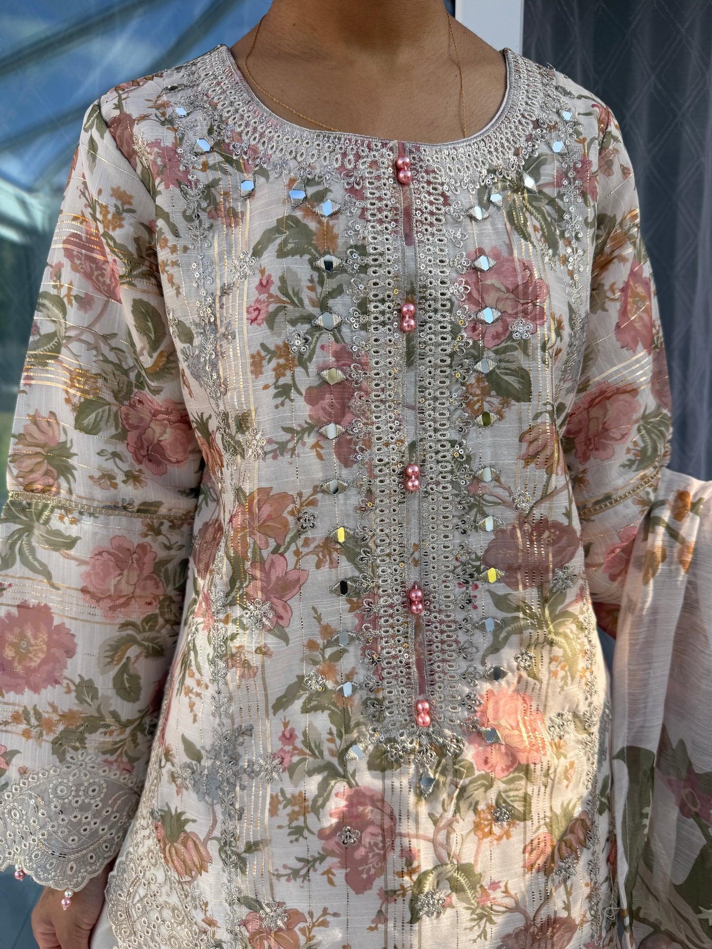 GULNAZ SHARARA - Embroidered floral printed Monar kameez with sharara peach