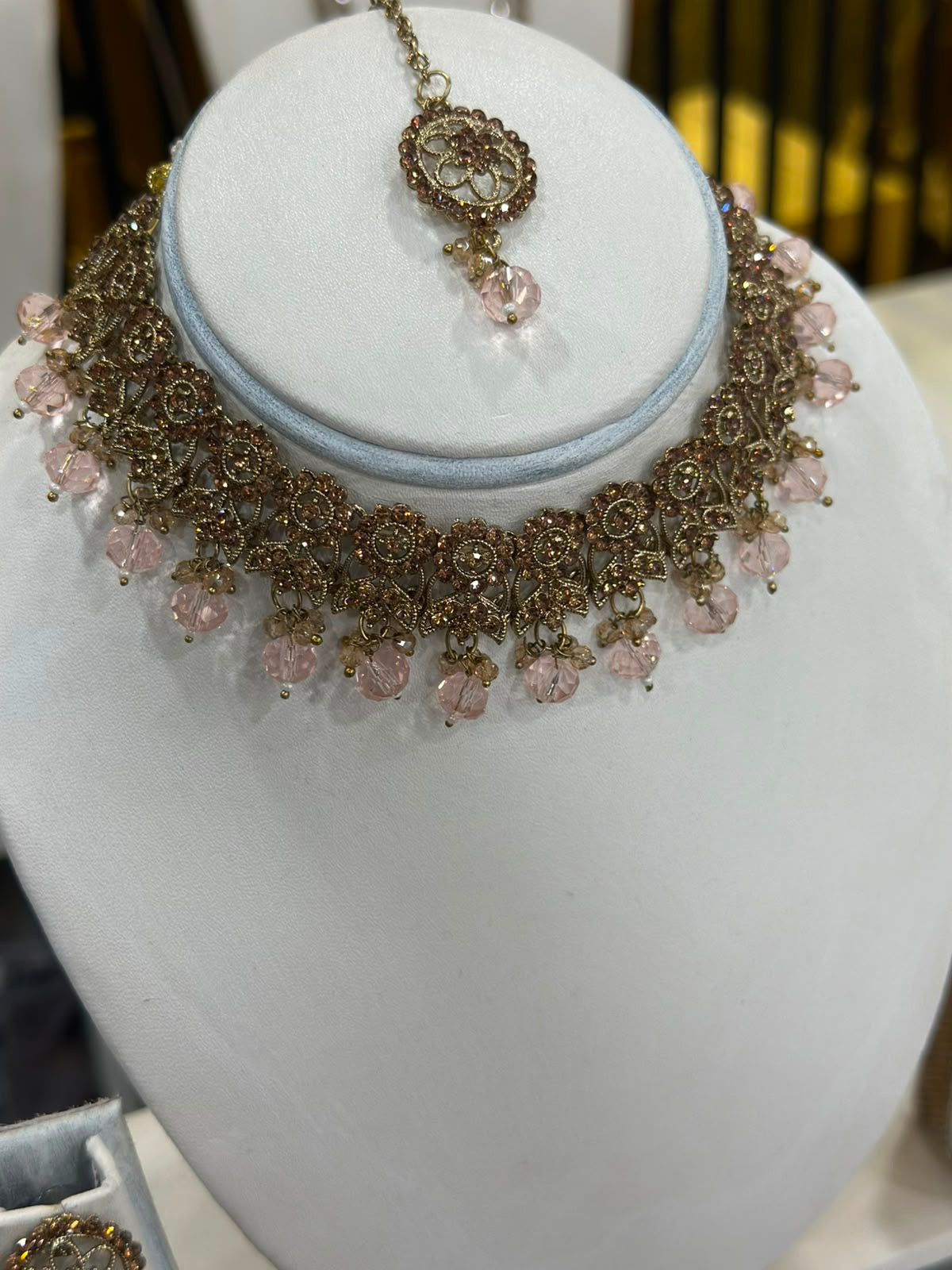 DIYANA PINK