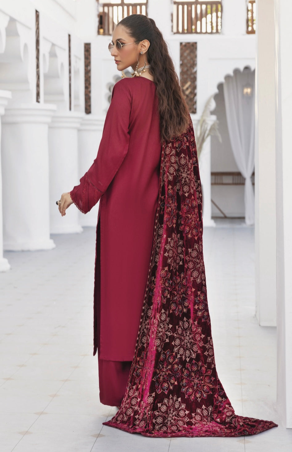 JAAN B - SIMRANS DHANAK WITH EMBROIDERED VELVET SHAWL COLLECTION