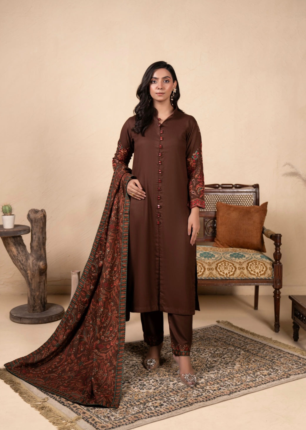 MAHAM BROWN - Embellished Dhanak kameez with embroidered Kashmiri shawl and straight trousers