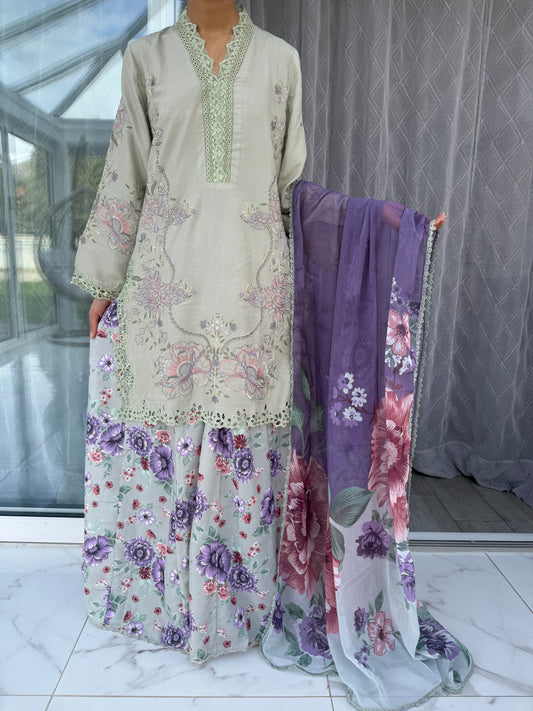 HUMNA - Embroidered linen kameez with printed sharara mint