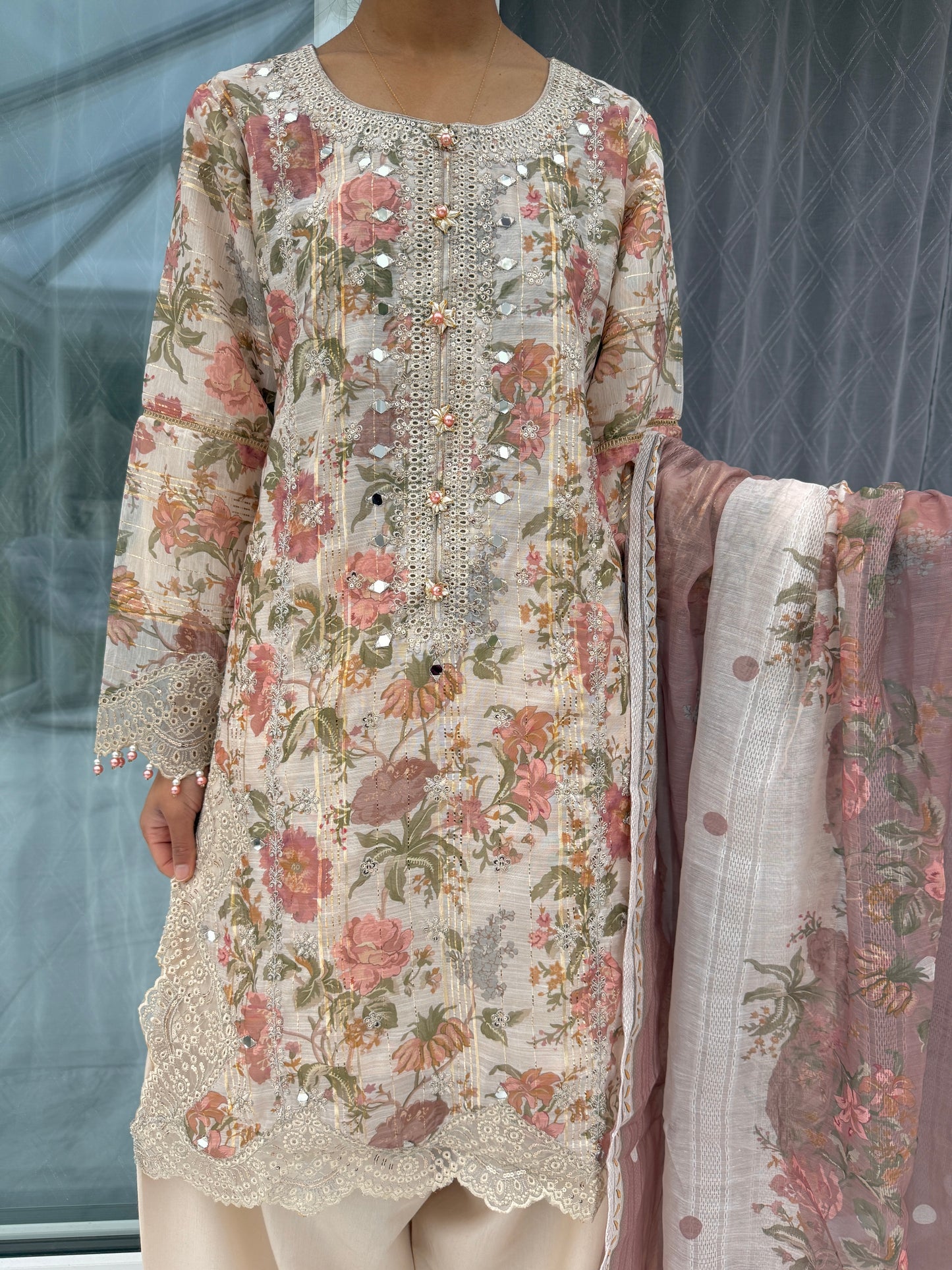 GULNAZ - Emroidered floral monar outfit with farshi shalwar (peach flower)