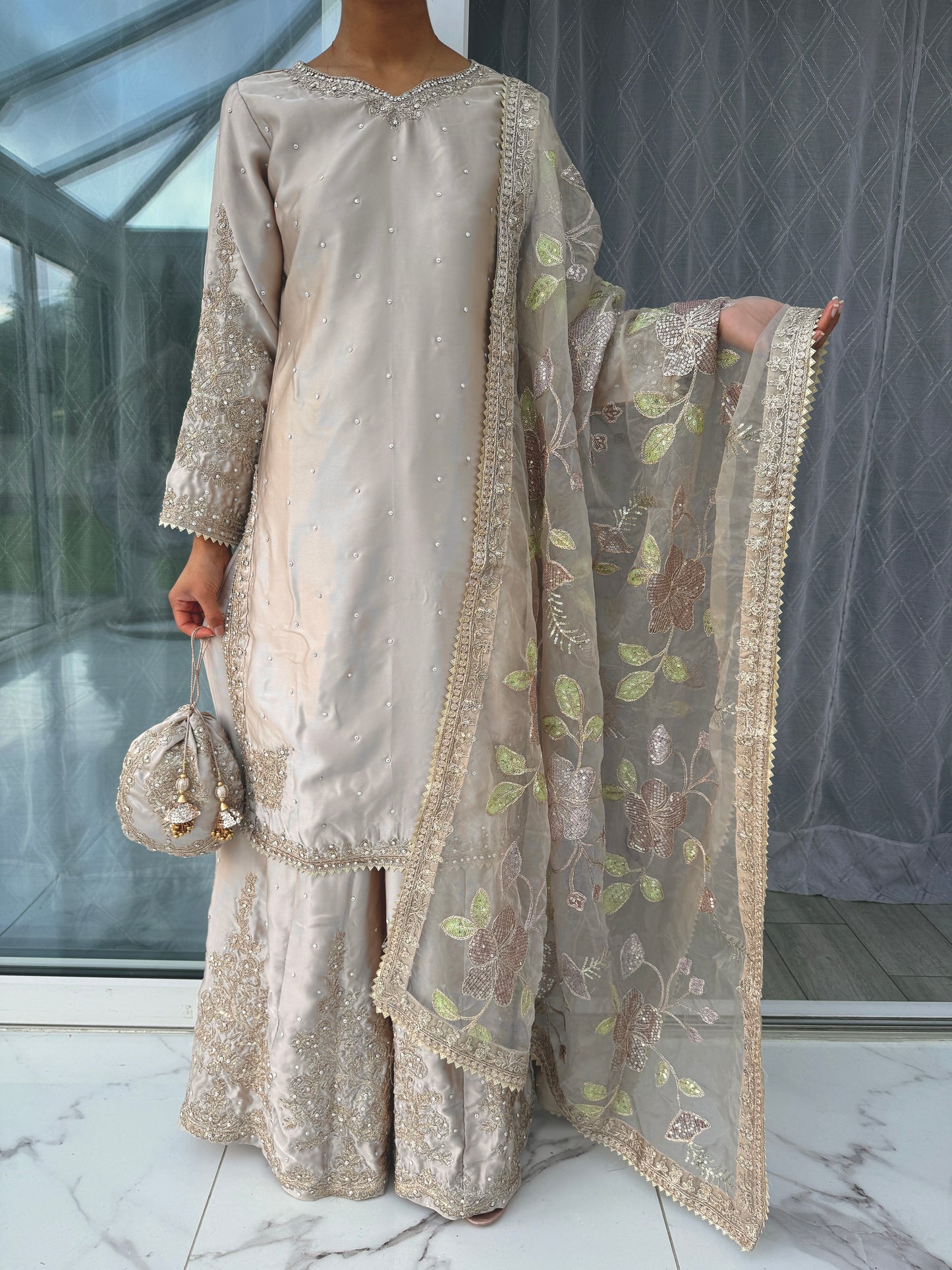 KASHISH - Embroidered silk kameez with sharara