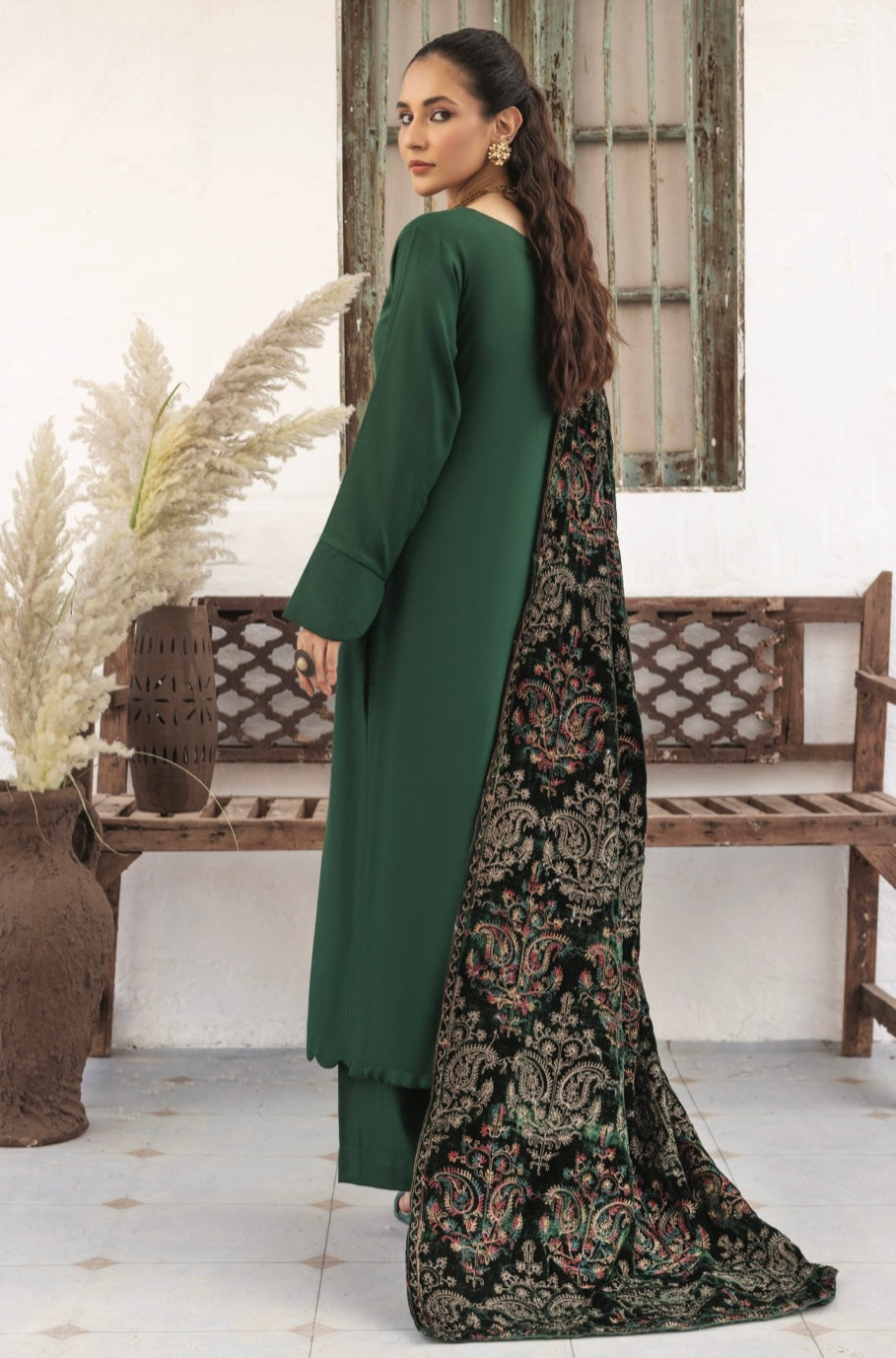 JAAN B GREEN - SIMRANS DHANAK WITH EMBROIDERED VELVET SHAWL COLLECTION