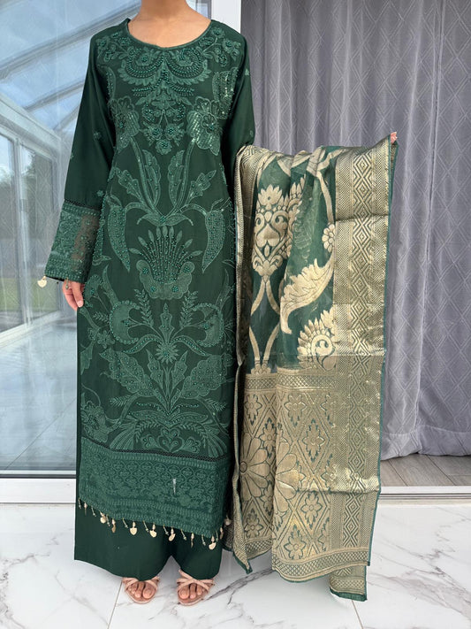 AIRA - Embroidered linen kameez with jacquard dupatta