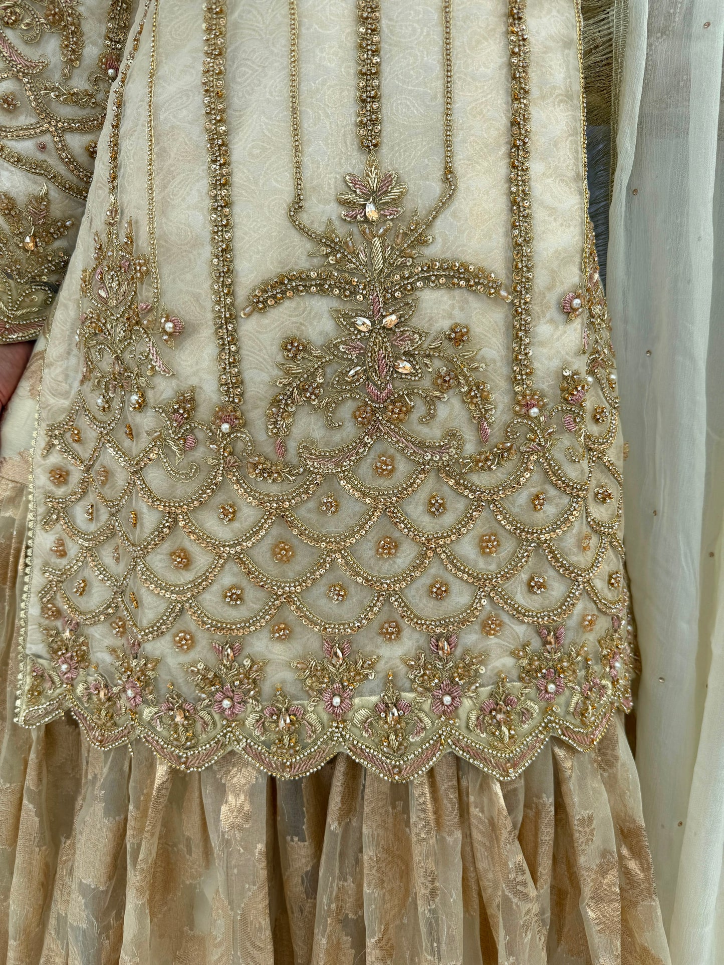 IZHAAR - Embellished organza kameez with brocade Gharara