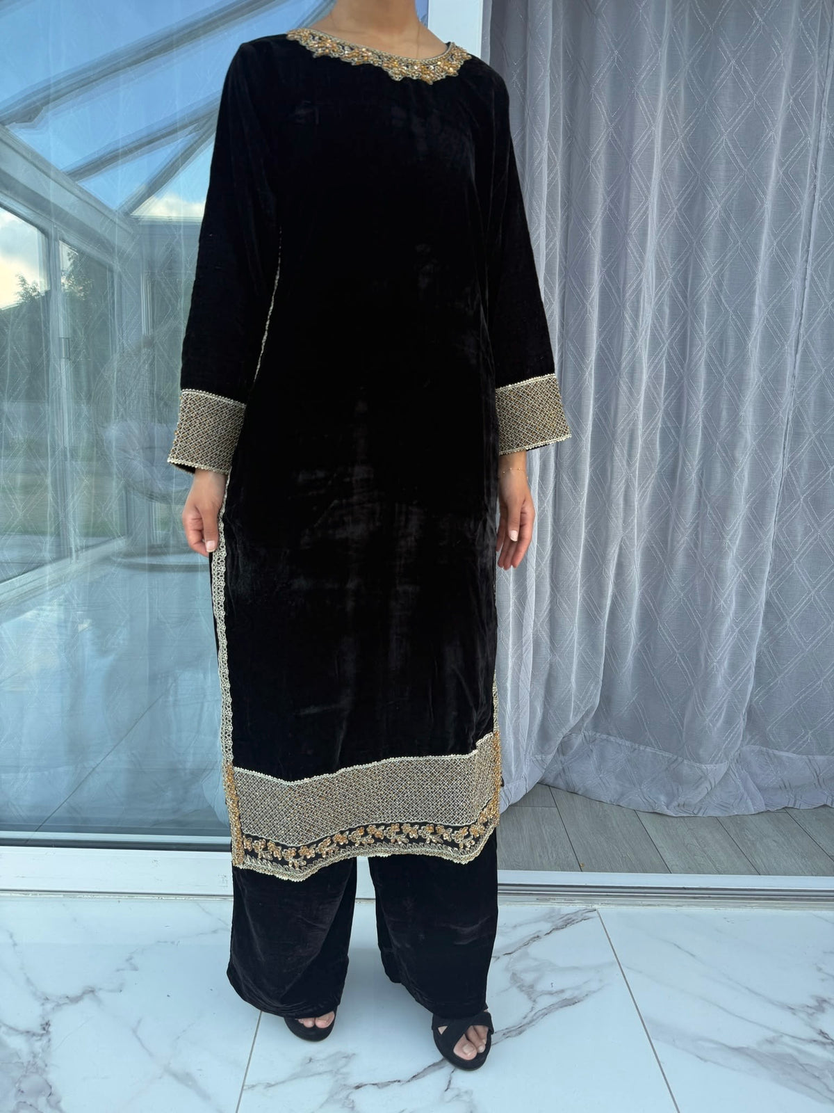 2 piece Embroidered velvet kameez and plazo trousers