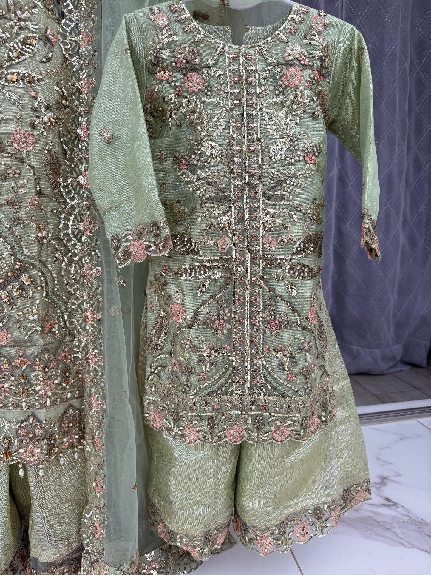 ALAIRA GREEN - Handwork embellished net outfit with Sharara