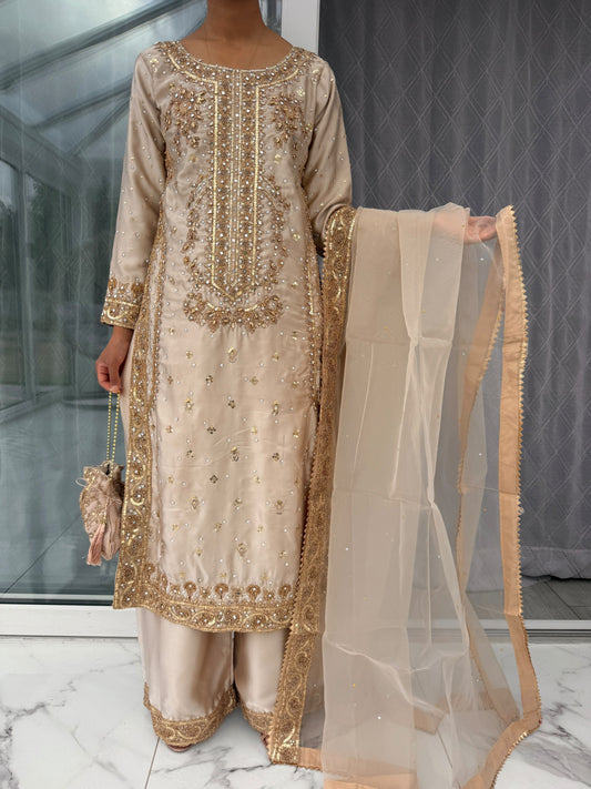 ARIANA - Embroidered silk kameez with plazo