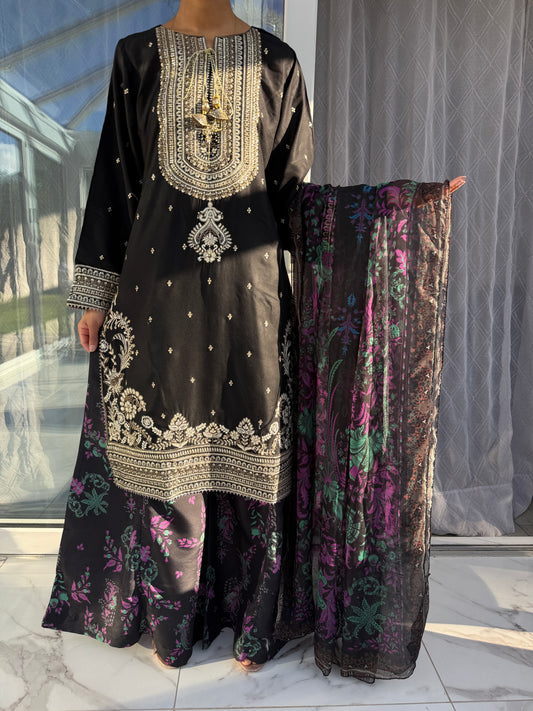MEERAB BLACK - Embroidered linen kameez with Sharara